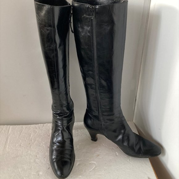 Salvadore Ferragamo 90's style boots - Picture 3 of 7